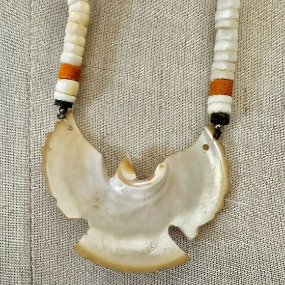 Vintage Carved Mother of Pearl Thunderbird Necklace Heishi Beads - Picture 9 of 13